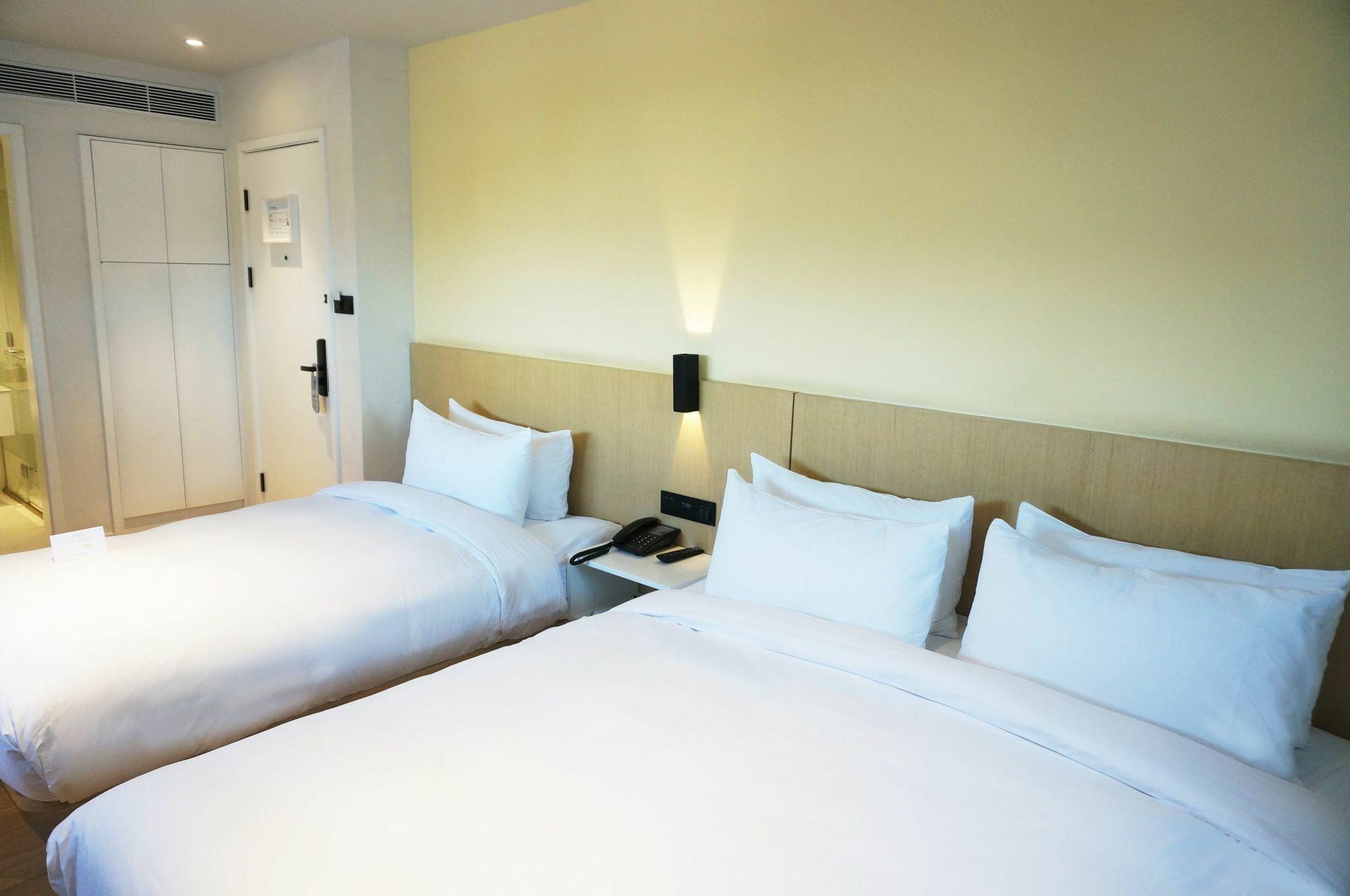 Pace Hotel Suzhou Renmin Branch Bagian luar foto